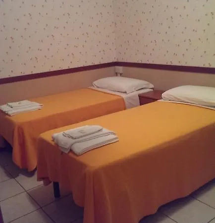 Duomo Hotel 2*